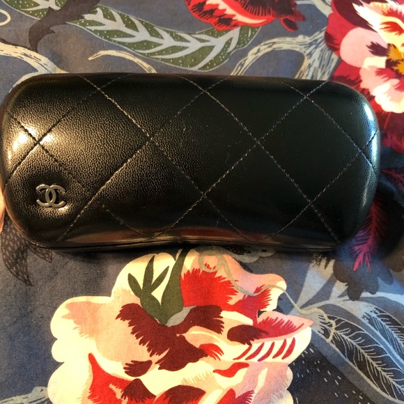 Chanel Pantos tortoiseshell cat eye Sunglasses